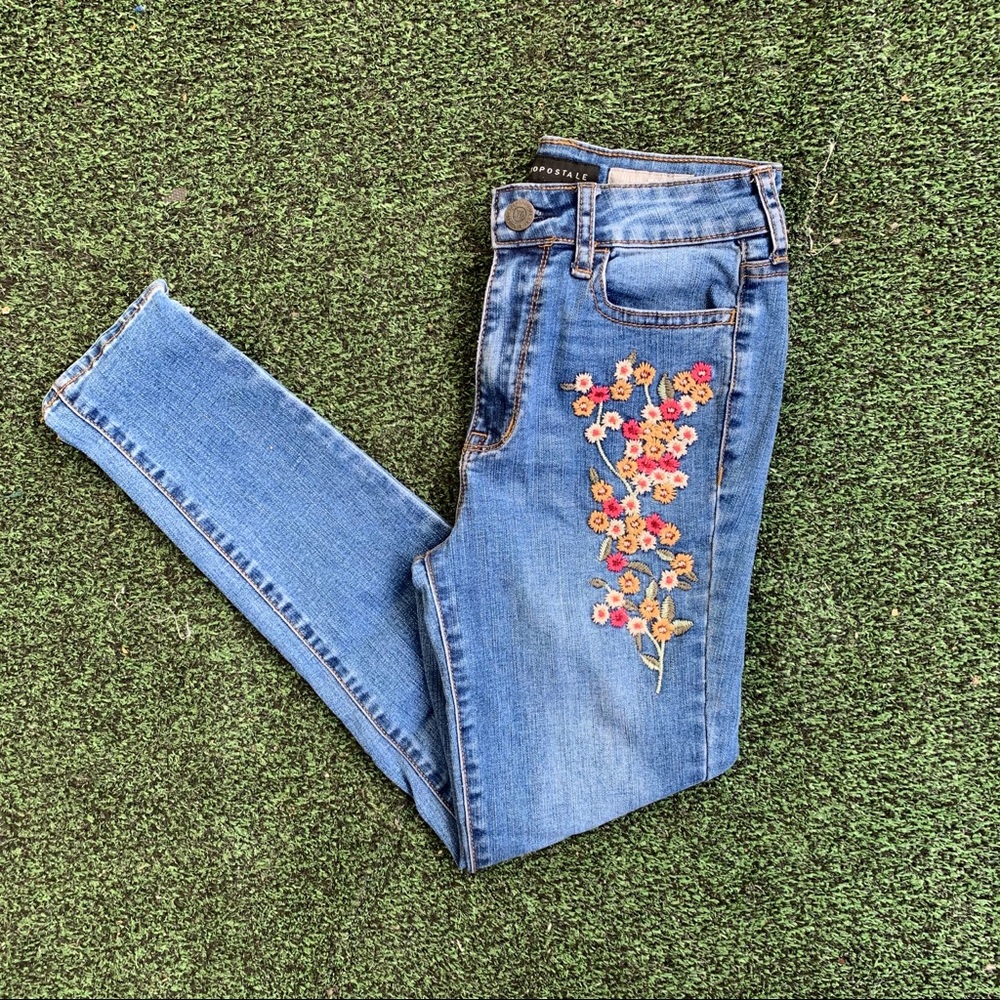 🌸🌻Aeropostale High-Waisted Denim Jeggings🌸🌻